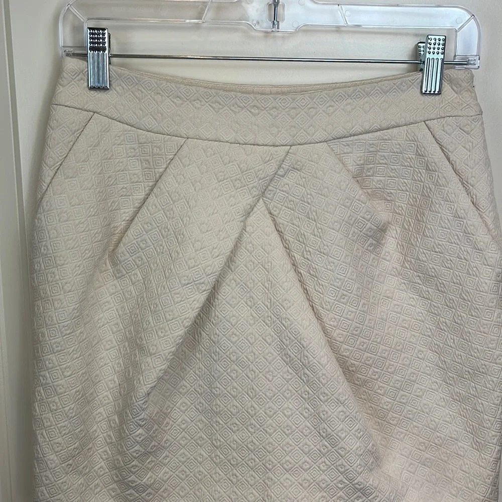 Forever 21 Ivory Textured Mini Skirt Sz XS